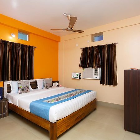 Krishna Residency Puri Exterior photo