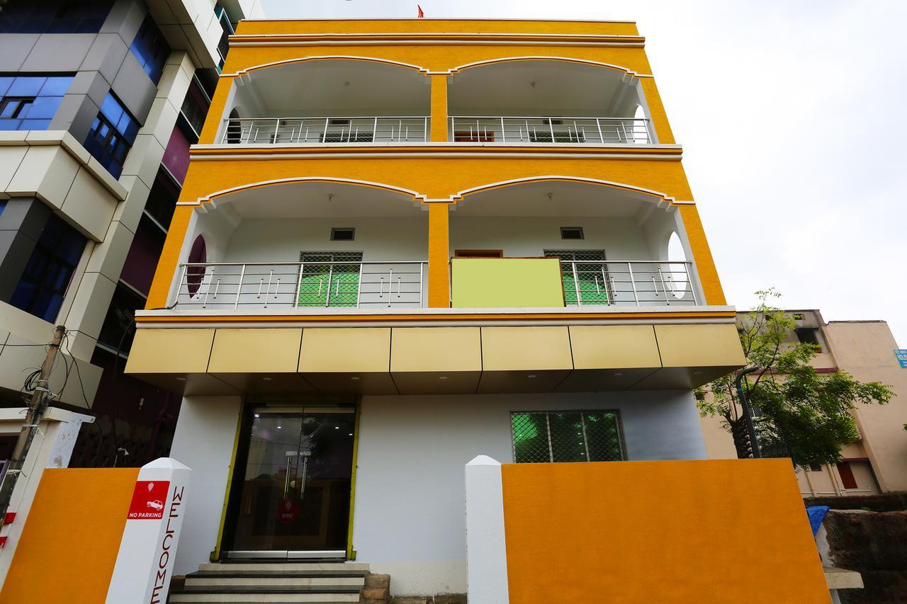 Krishna Residency Puri Exterior photo