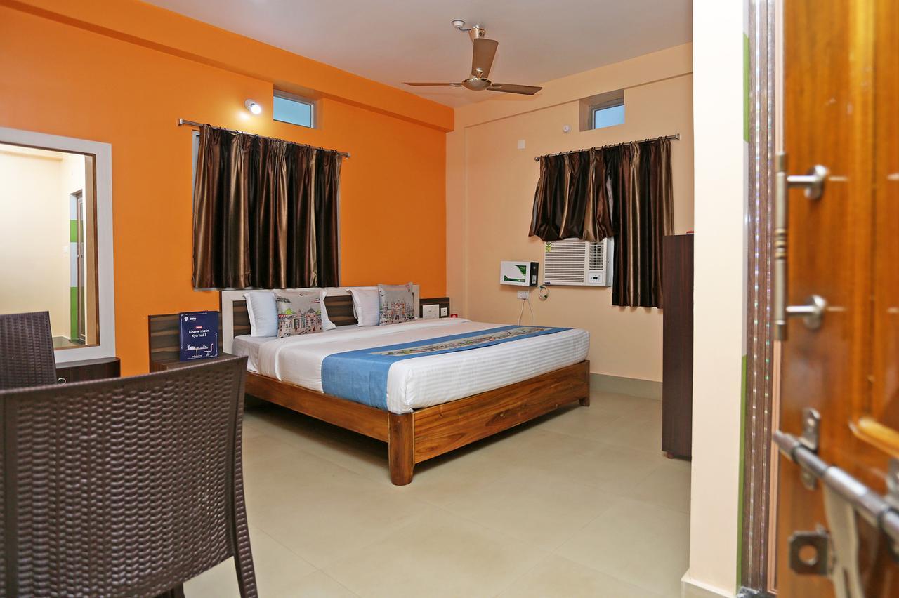 Krishna Residency Puri Exterior photo