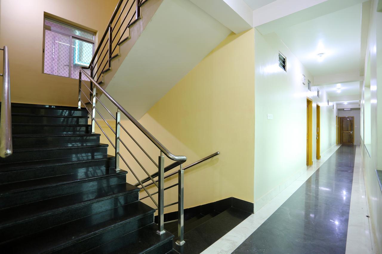Krishna Residency Puri Exterior photo