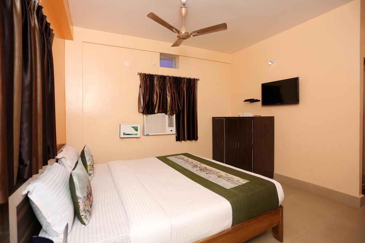 Krishna Residency Puri Exterior photo