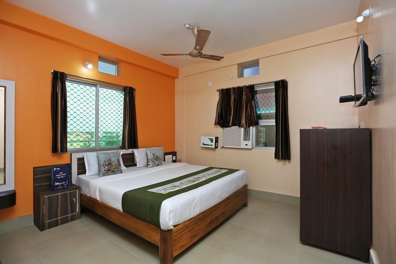 Krishna Residency Puri Exterior photo